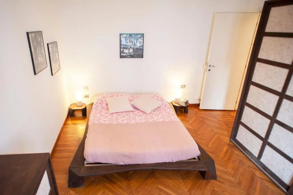 Bright And Comfy In A Beautiful Contemporary Home Milan