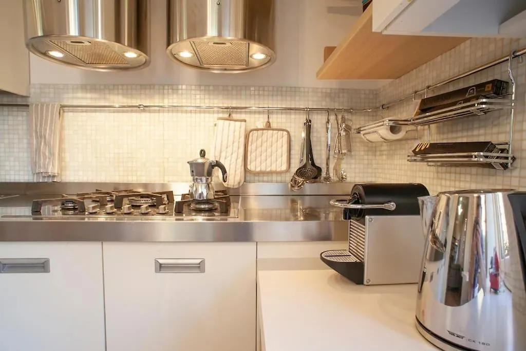 Apartment Bright And Comfy In A Beautiful Contemporary Home Milan Italy
