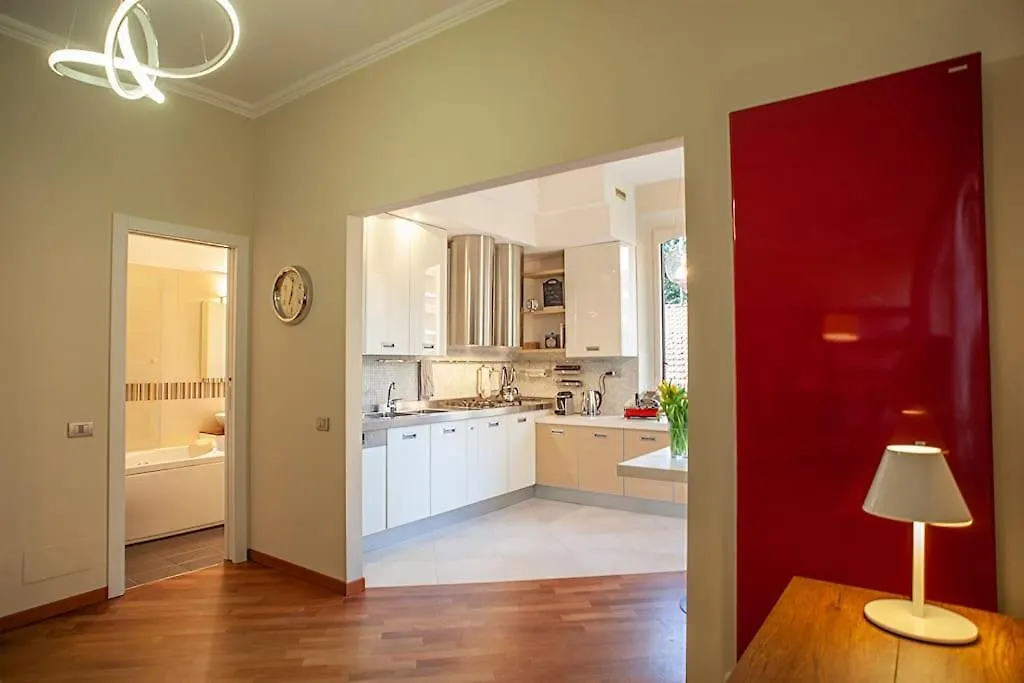 Bright And Comfy In A Beautiful Contemporary Home Milan Apartment
