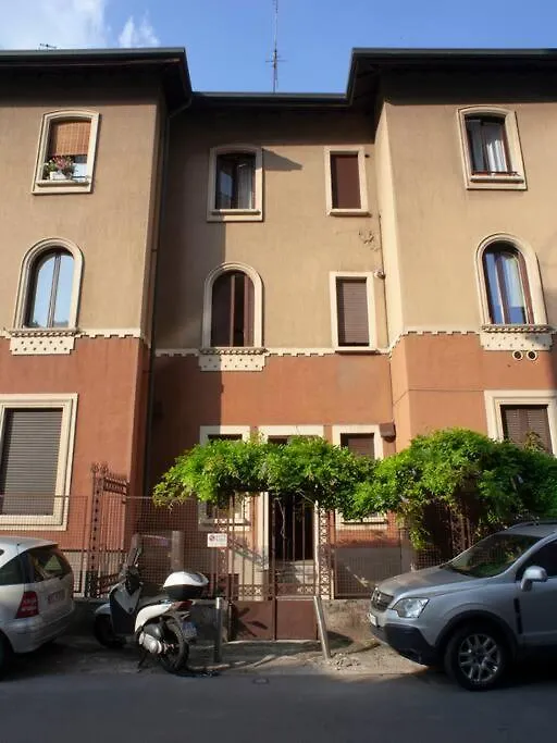 Bright And Comfy In A Beautiful Contemporary Home Milan