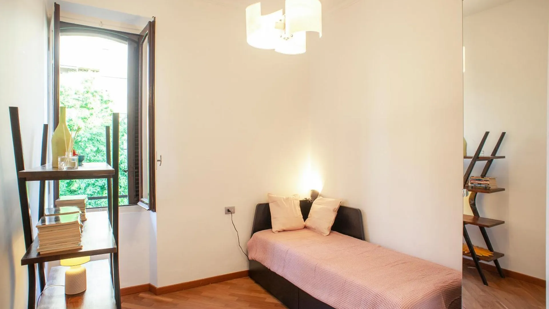 Apartment Bright And Comfy In A Beautiful Contemporary Home Milan