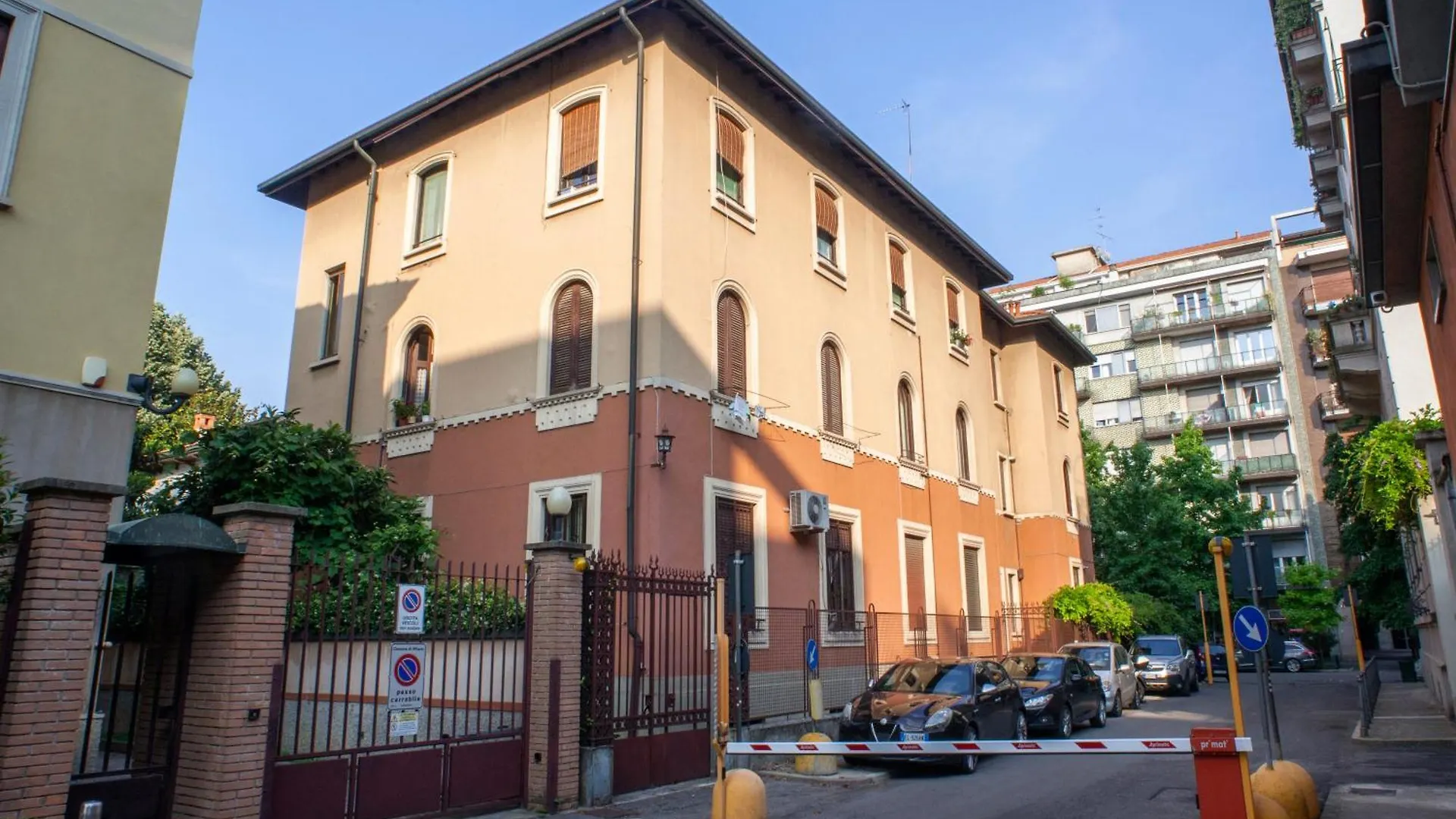 Apartment Bright And Comfy In A Beautiful Contemporary Home Milan Italy